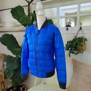 Athleta Dobby Goose Down Vibrant Blue Puffer Jacket